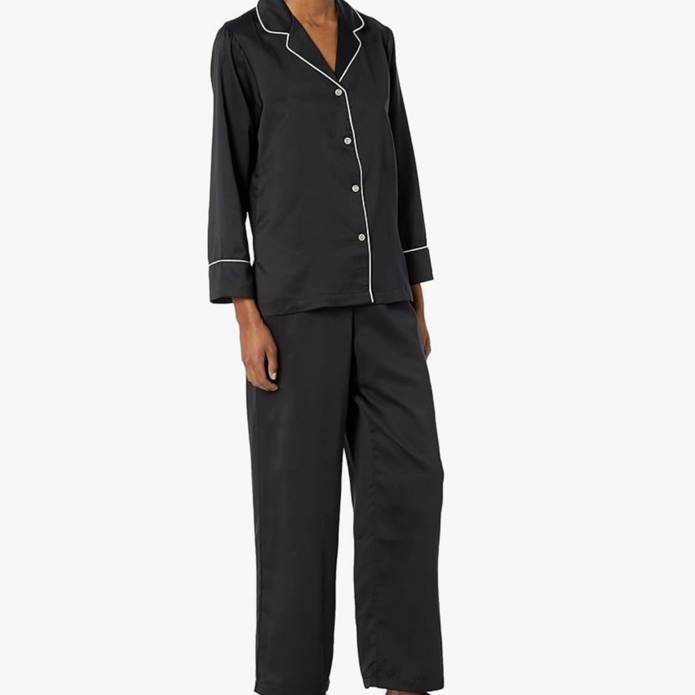 NWT Natori Satin Feel Notch Pajamas Intimates Sleepwear SET (M)
